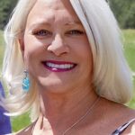 headshot of cindy nelson